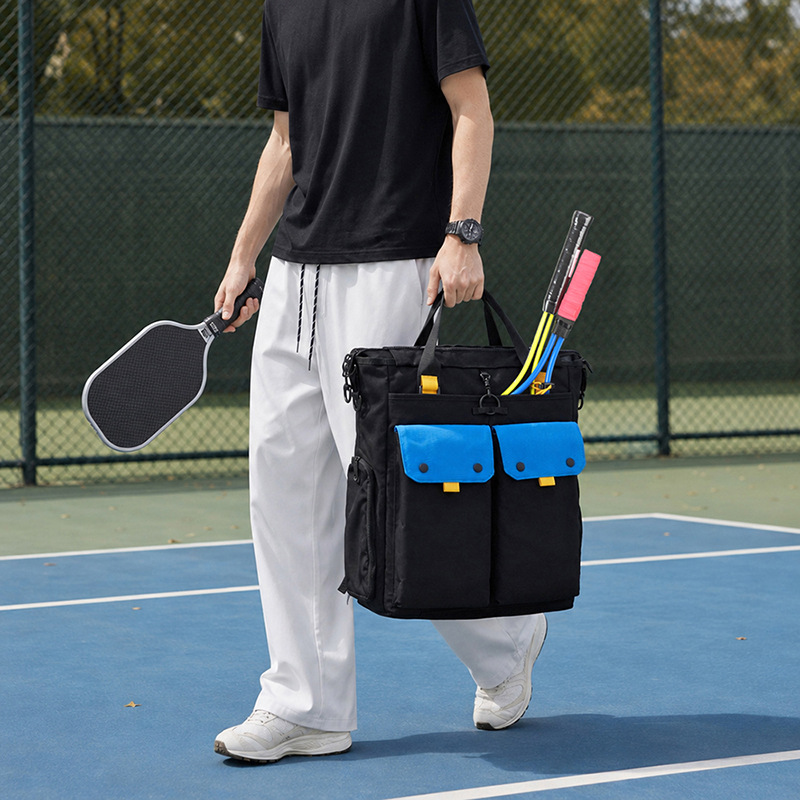 Badminton Shoes Men - حقيبة مضرب تنس وريشة بولو مقاومة